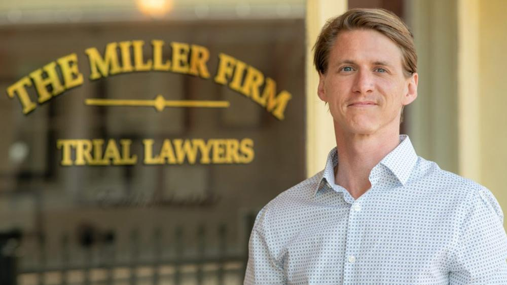 As the Department of Justice charge a Virginia lawyer with Extortion, we look at the State Texas is currently in, where Extortion and Political bribes are standard practice. San Antonio class action lawyer Mikal Watts is a prime case study.